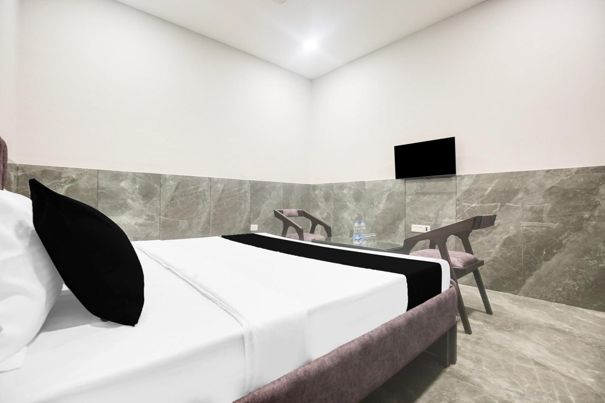 Hotel O Ravi & Banquet Lalewal Экстерьер фото